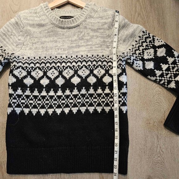 Banana Republic Sweater | Women's Medium | Fair Isle | Italian Yarn Blend - Picture 7 of 7